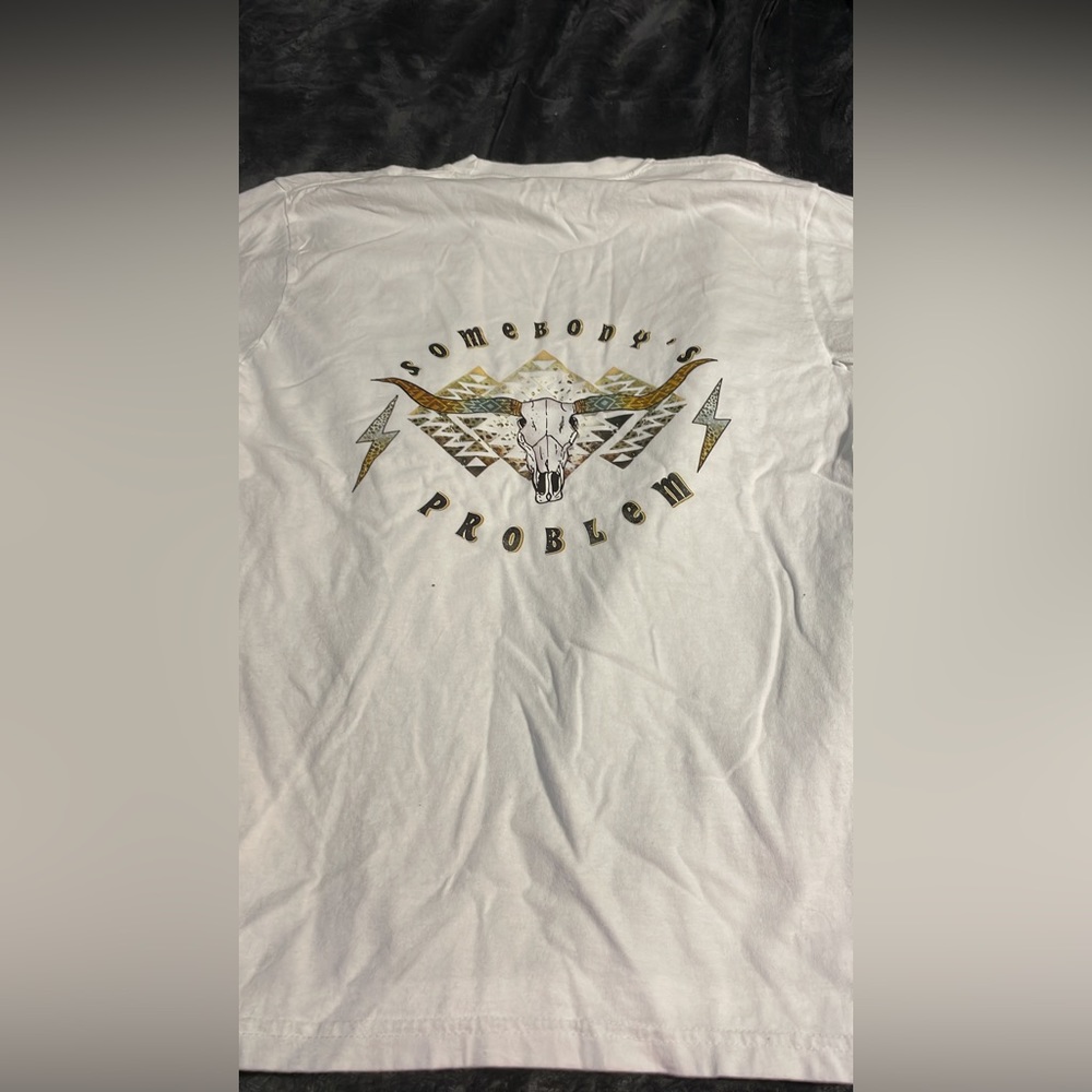 Comfort color tee *has the same skull on the front where a pocket would go*
